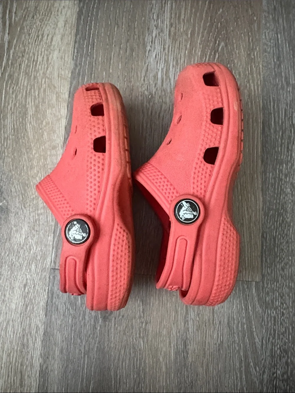 CROCS Kids Classic Clog in Coral Pink